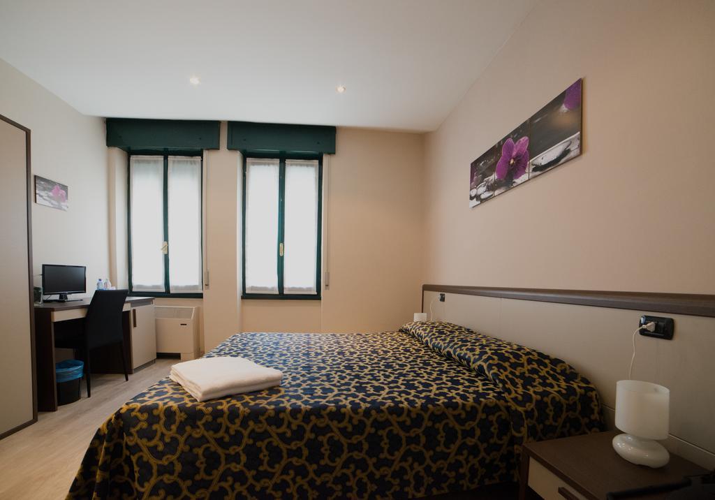 Locanda San Fiorenzo Fiorenzuola dʼArda Екстериор снимка