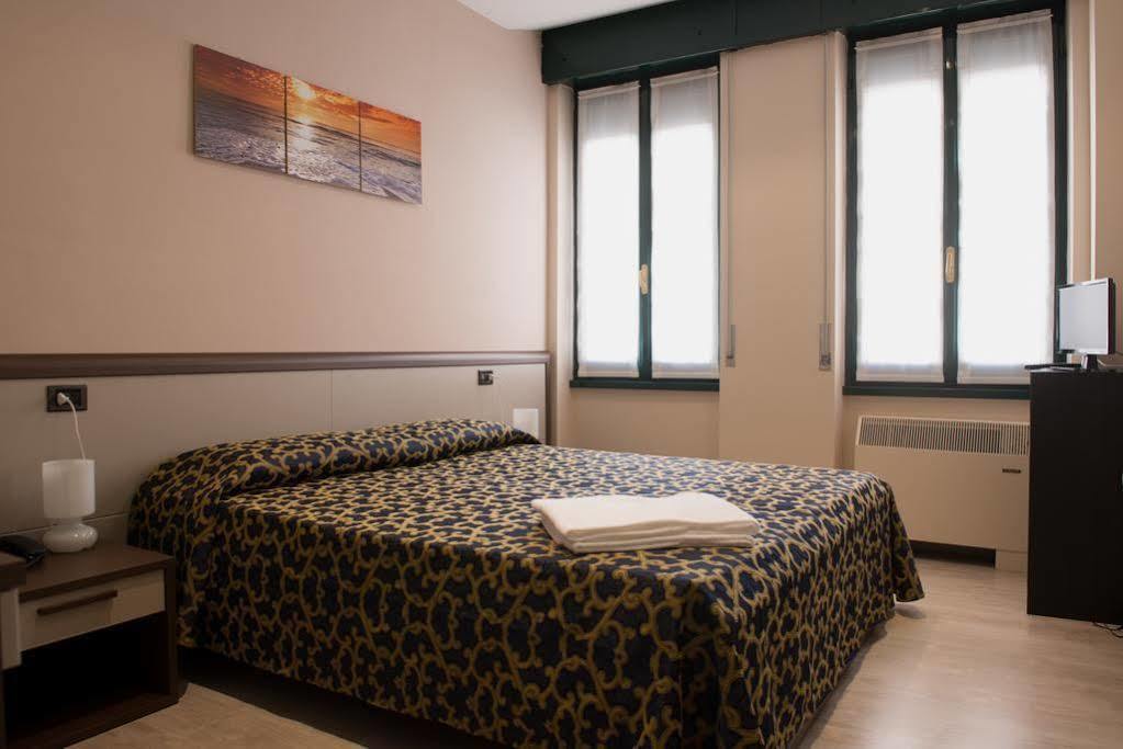 Locanda San Fiorenzo Fiorenzuola dʼArda Екстериор снимка